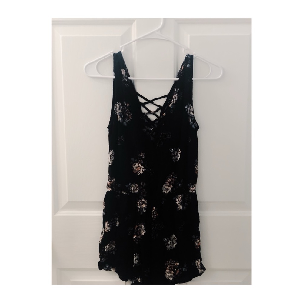 🎀 Kendall&Kylie Floral Romper 💋 - Picture 4 of 7